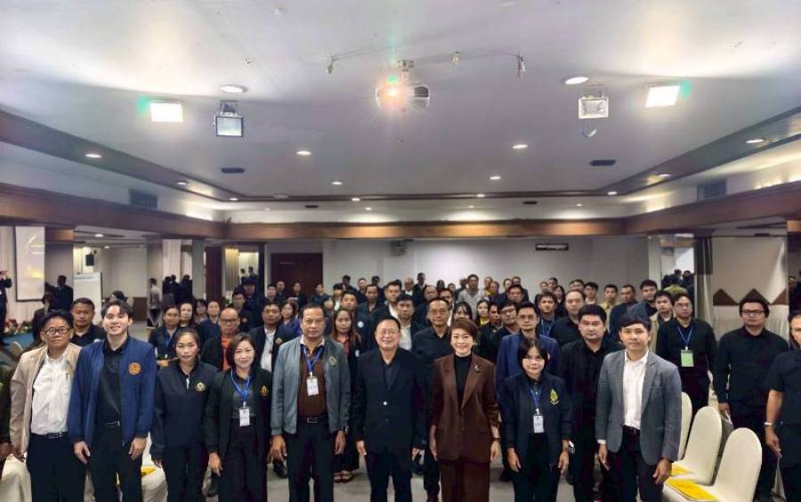 การอบรมวิทยากรประชาธิปไตย ศูนย์ส่งเสริมการเรียนรู้ระดับอำเภอ (กิจกรรมรองที่ 1)